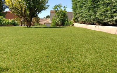 Terrasse en gazon synthétique à Pramousquier (83)